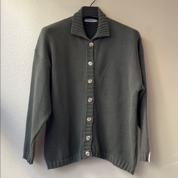 Bkg & Co NY Sweaters - BKG & CO NY Olive Green Knit Cardigan OS